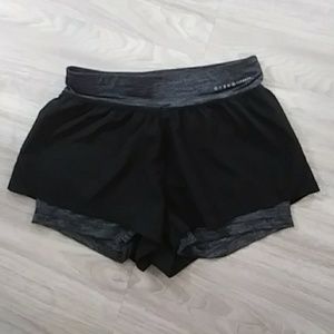 Oysho Fitness Shorts